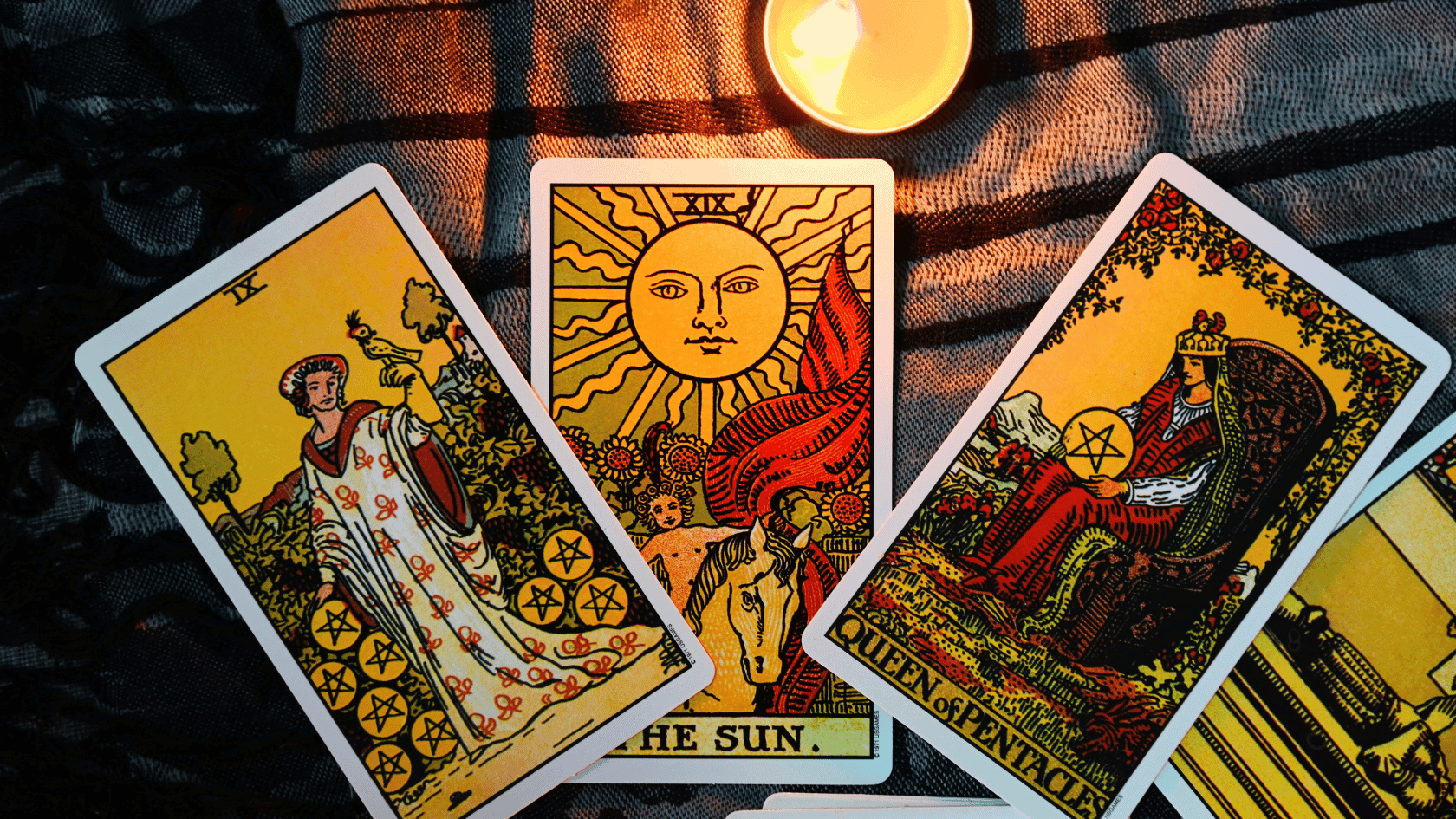 What are the different types of tarot card readings?